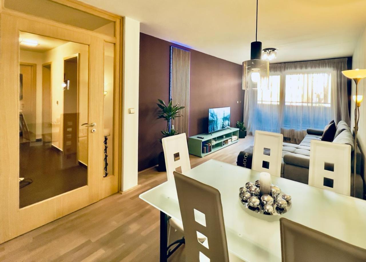 Luxury In And Free Parking Lejlighed *